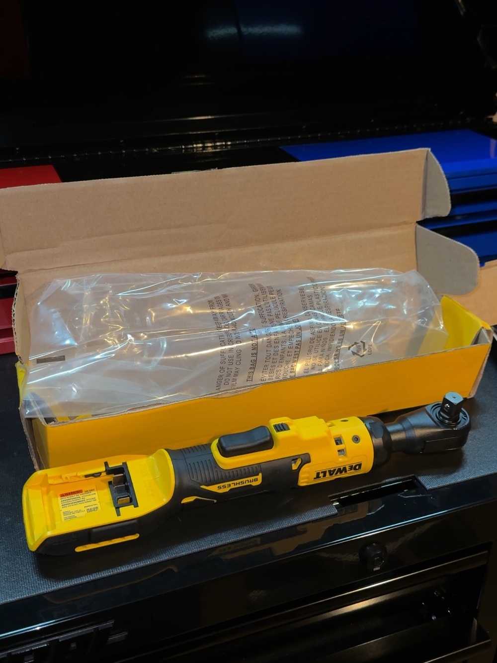 1/2 Ratchet Brushless Portable Power Tool - Black & Yellow